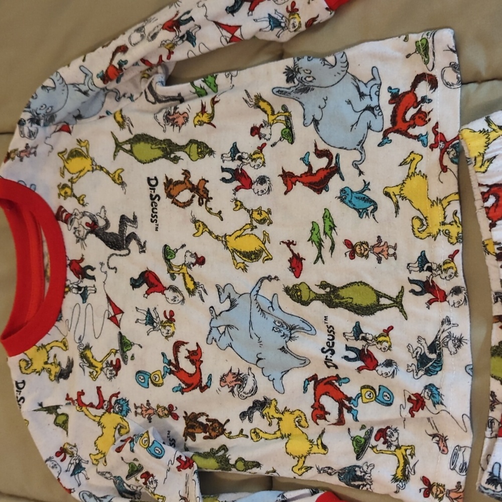 3T Pajama Set - Picture 4 of 5